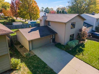 1256 Esther Ct, Iowa City, IA 52240