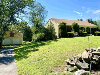 94 Bridge St, Salem, NH 03079