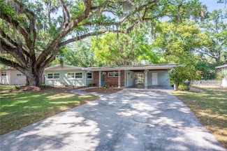 1512 Handley Blvd, Lakeland, FL 33803
