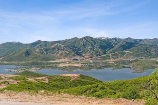1899 E Peak View Dr, Hideout, UT 84036