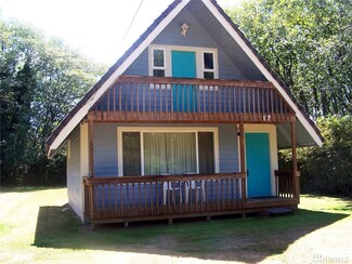 17 Lakeside Dr, Copalis Beach, WA 98535