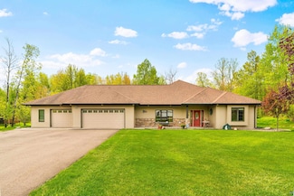 5036 Silver Leaf St, Hermantown, MN 55811