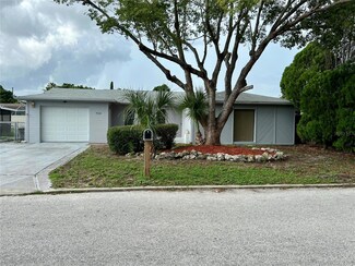 7525 Ironbark Dr, Port Richey, FL 34668