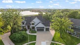 1720 Cedarwood Cir, Clive, IA 50325