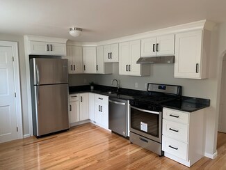 41 Margaret Rd Unit Single, Newton Highlands, MA 02461