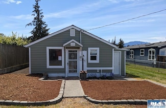1225 W 5th St, Port Angeles, WA 98363