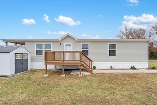 515 Presbyterian St, Hollister, MO 65672