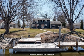 5927 Oak Lane Dr, Butte Des Morts, WI 54927