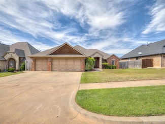 2801 SE 5th St, Moore, OK 73160