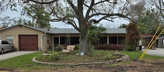 7054 Hibiscus Ave S, South Pasadena, FL 33707