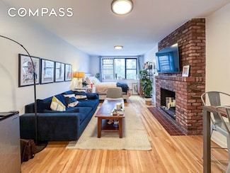 205 2nd Ave Unit 4 A, New York, NY 10003