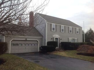 10 Norcroft St, South Dartmouth, MA 02748