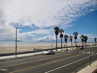 208 E Surfside Dr, Port Hueneme, CA 93041