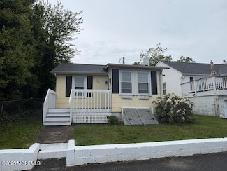 526 W End Ave Unit back, Avon By the Sea, NJ 07717