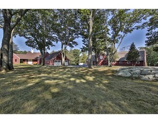 69 Choate St, Essex, MA 01929