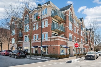 812 Oak St Unit 200, Winnetka, IL 60093