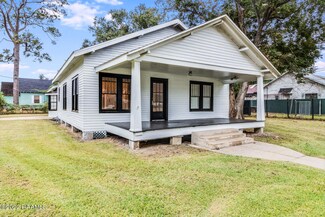 410 Maude Ave, Abbeville, LA 70510