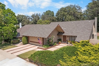 2301 N Lyon St, Santa Ana, CA 92705