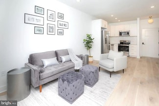 1702 Light St Unit 304, Baltimore, MD 21230