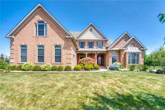 8442 Mackenzie Ave NW, North Canton, OH 44720