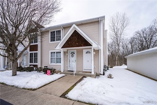 98 Olde Stone Ln, Lancaster, NY 14086