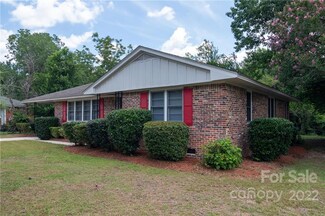 33 Briarwood Dr, Sumter, SC 29150