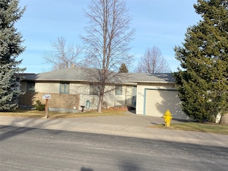 2711 Dawn Dr, Great Falls, MT 59404