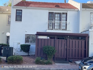 534 Tam o Shanter, Las Vegas, NV 89109
