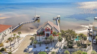 1894 Biscayne Circle Dr, Navarre, FL 32566