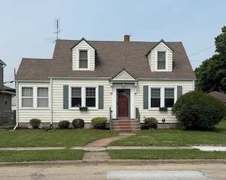 405 N Division Ave, Polo, IL 61064