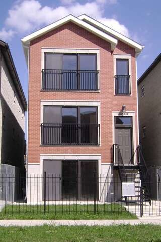 3704 W Lexington St Unit 2, Chicago, IL 60624
