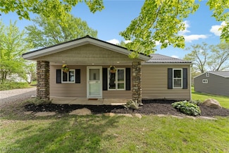 548 51st St SW, Canton, OH 44706