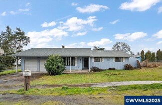 334 E Main St, Carlton, OR 97111