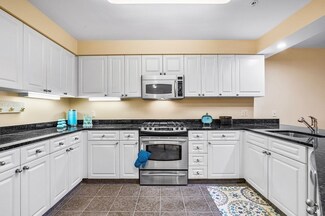 501 Commerce Dr Unit 3203, Braintree, MA 02184