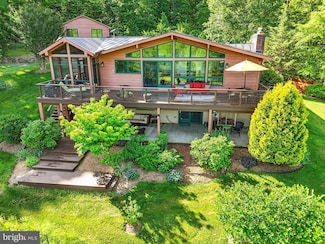 103 Castleton Ford Rd, Castleton, VA 22716