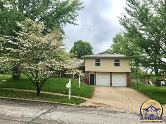 3013 Topeka Ln, Lawrence, KS 66047
