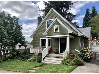 5327 SE Morrison St, Portland, OR 97215