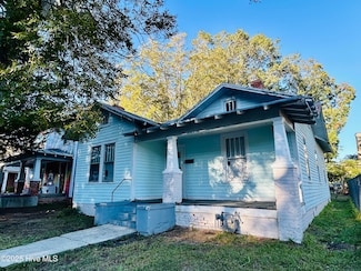 106 Paris Ave, Greenville, NC 27834