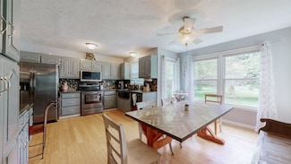 4648 Highway 31 W, Cottontown, TN 37048