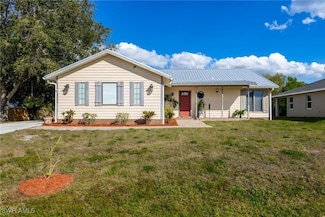 6136 Higgins Ave, Fort Myers, FL 33905