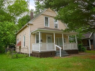 700 Carpenter St, Akron, OH 44310