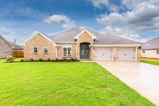 197 Wynchase Dr E, Muscle Shoals, AL 35661