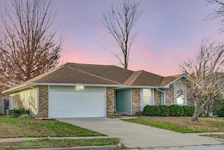 3645 S Ridgecrest Ave, Springfield, MO 65807