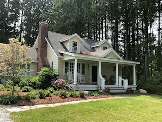 107 Christian Hill Rd, Great Barrington, MA 01230