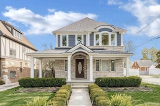 410 Catalpa Dr, Birmingham, MI 48009