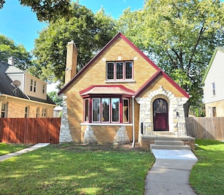 3853 N 42nd St, Milwaukee, WI 53216