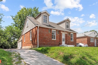 1131 N Florissant Rd, Saint Louis, MO 63135
