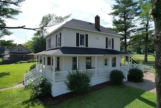 535 Spring St, Highland, WI 53543