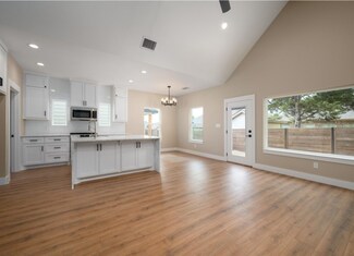 4808 Dry Creek Rd, Sherman, TX 75092