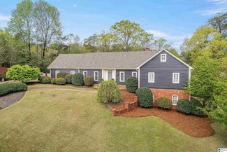 1205 Branchwater Ln, Vestavia, AL 35216